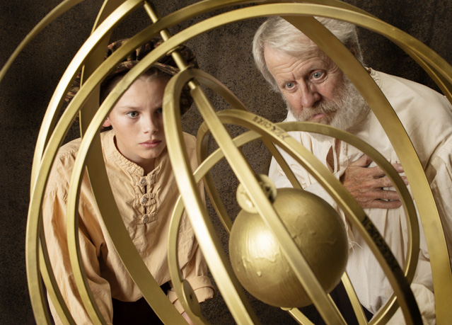 Owen Saunders as Young Andrea and Joseph McGrath as Galileo